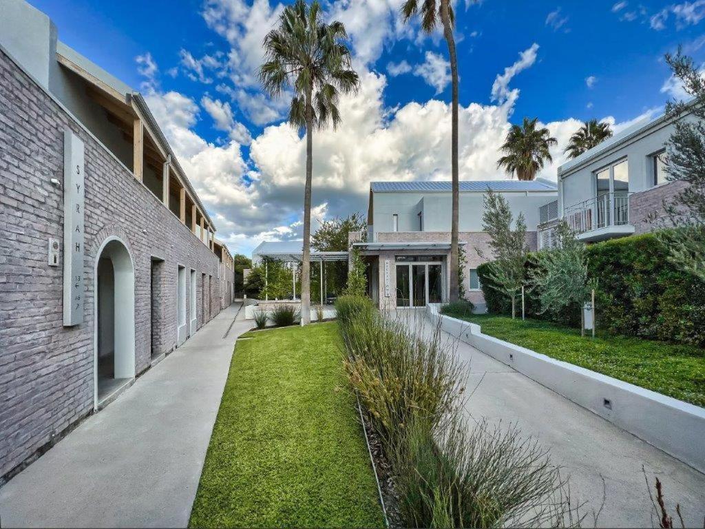 The Windhoek Luxury Suites 外观 照片
