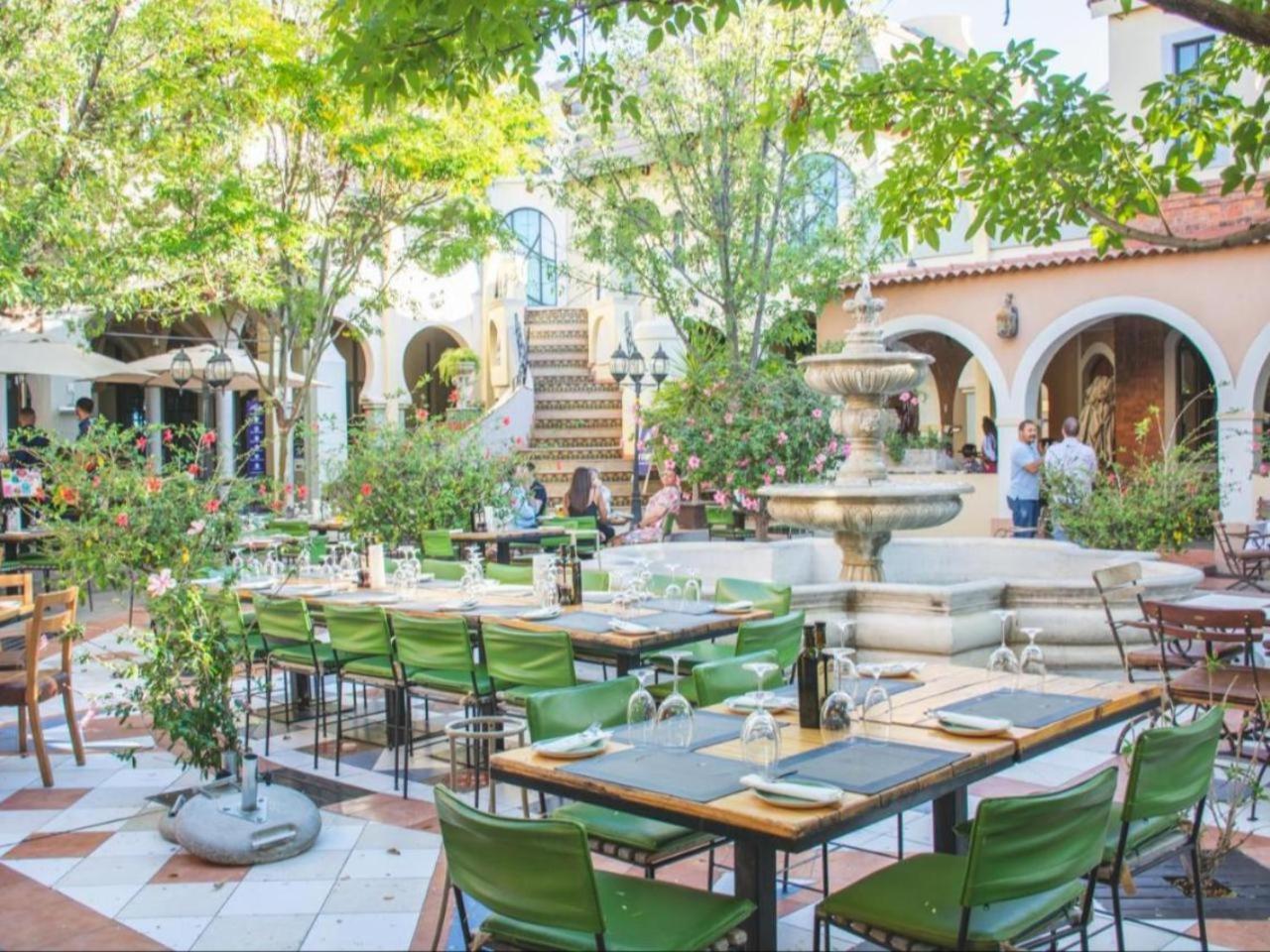 The Windhoek Luxury Suites 外观 照片