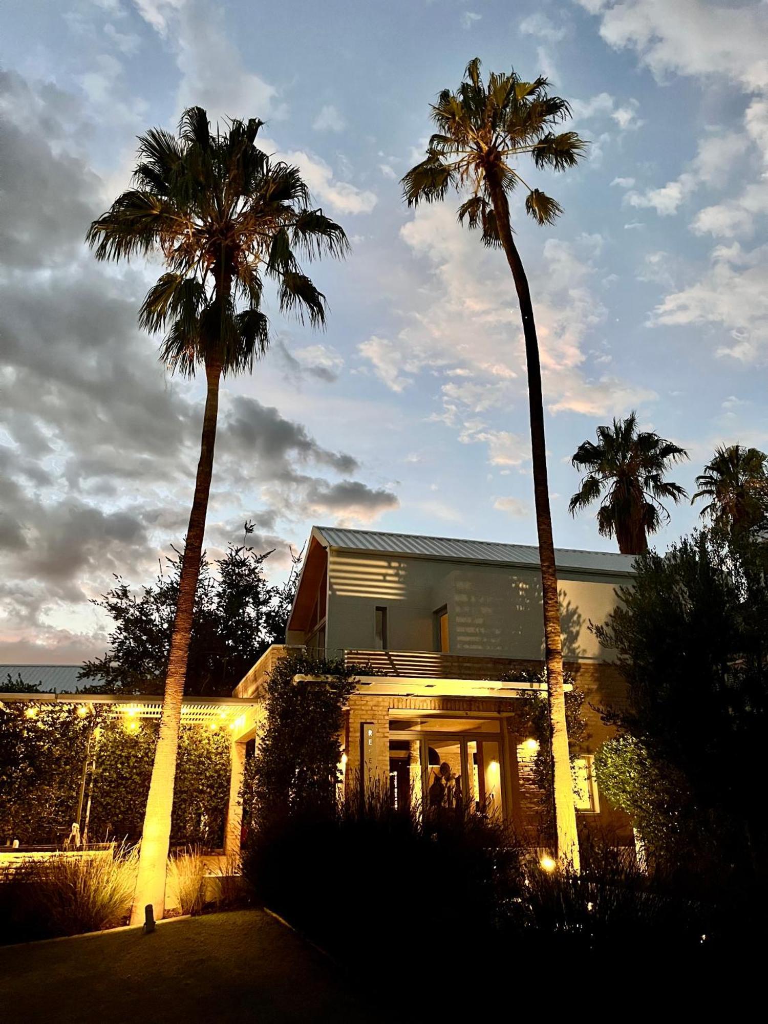 The Windhoek Luxury Suites 外观 照片