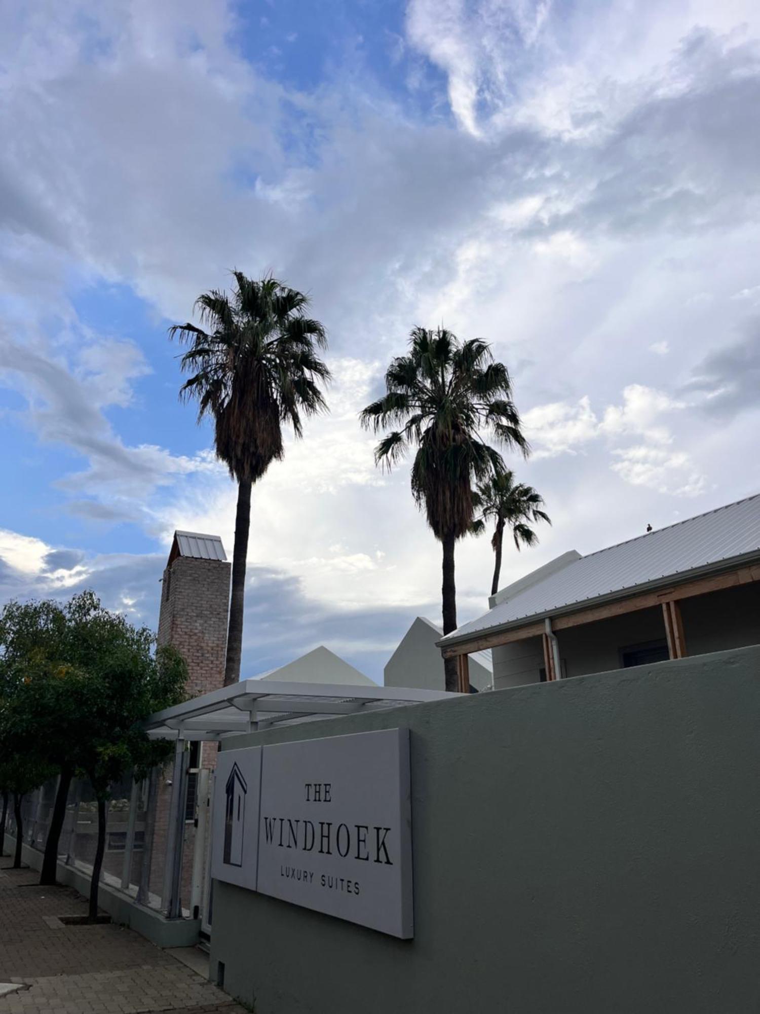 The Windhoek Luxury Suites 外观 照片