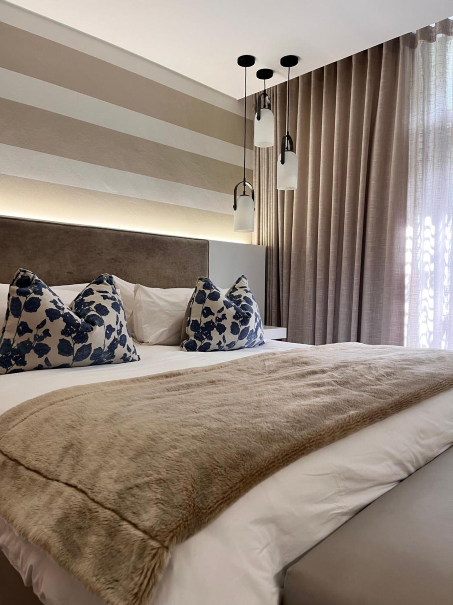 The Windhoek Luxury Suites 外观 照片
